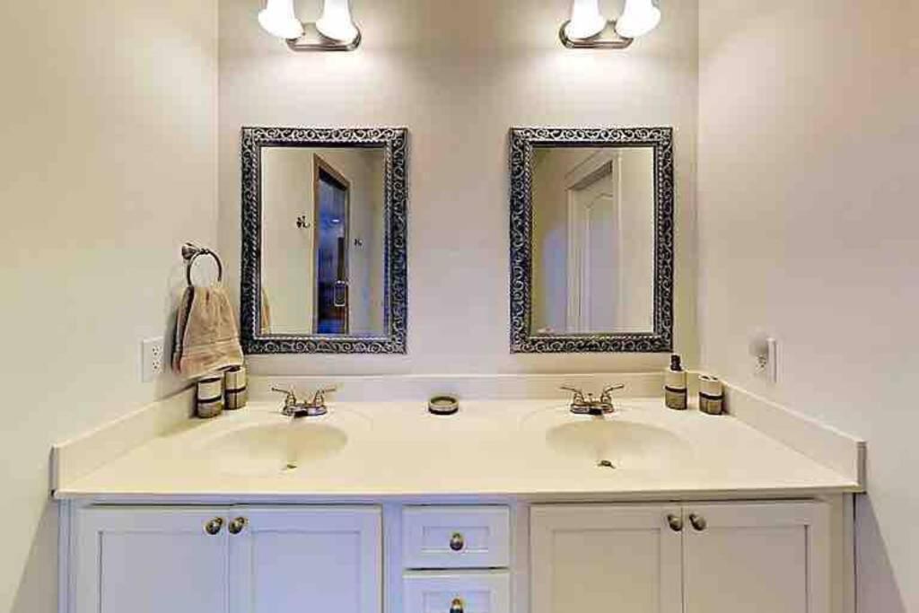 Serenity Views Comfort - Close To City & Parkway! Weaverville Extérieur photo