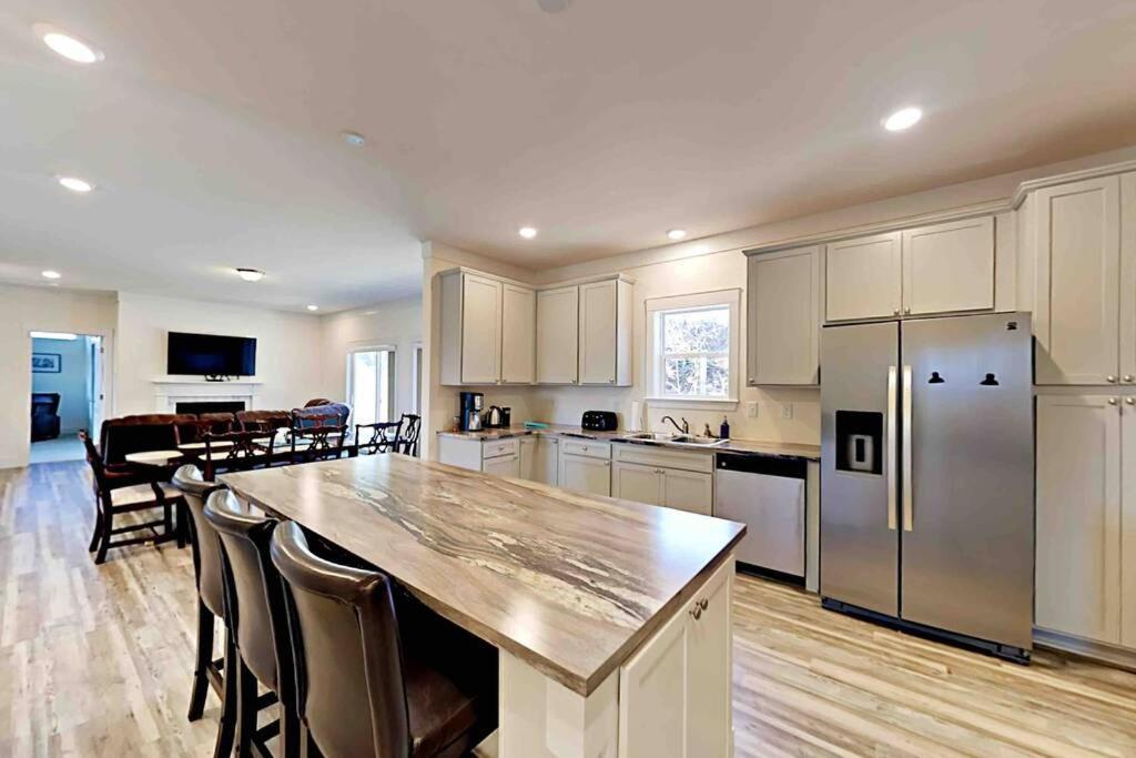 Serenity Views Comfort - Close To City & Parkway! Weaverville Extérieur photo